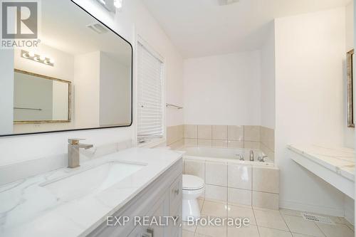 106 Pearl Lake Road, Markham, ON - Indoor Photo Showing Bathroom