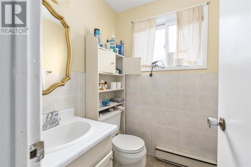 100 Pleasant Dr, Sault Ste. Marie, ON - Indoor Photo Showing Bathroom