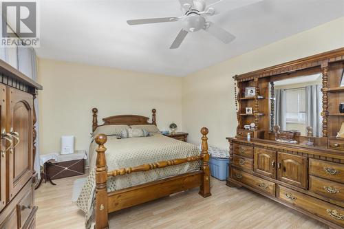 100 Pleasant Dr, Sault Ste. Marie, ON - Indoor Photo Showing Bedroom