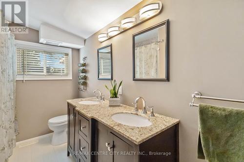 3 Sumner Road, London, ON - Indoor Photo Showing Bathroom