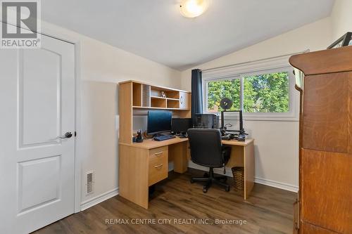 3 Sumner Road, London, ON - Indoor Photo Showing Office