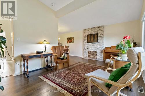 3 Sumner Road, London, ON - Indoor Photo Showing Living Room With Fireplace