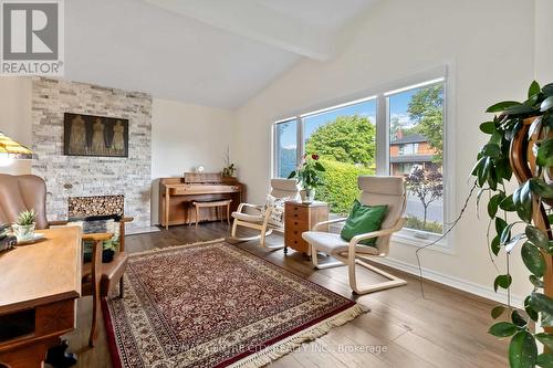 3 Sumner Road, London, ON - Indoor Photo Showing Living Room With Fireplace