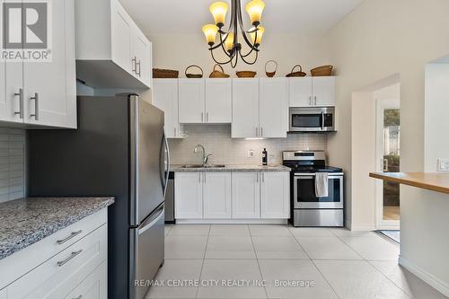 3 Sumner Road, London, ON - Indoor Photo Showing Kitchen With Double Sink