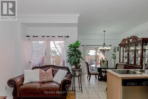 32 Pennyroyal Crescent, Brampton, ON - Indoor Photo Showing Other Room