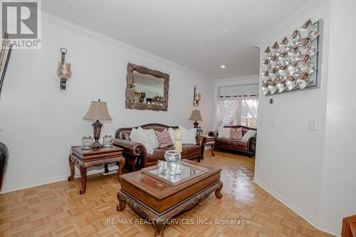 32 Pennyroyal Crescent, Brampton, ON - Indoor Photo Showing Living Room