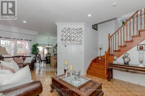 32 Pennyroyal Crescent, Brampton, ON - Indoor Photo Showing Living Room