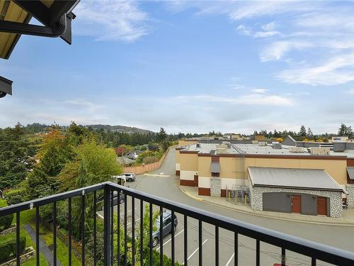 621-623 Treanor Ave, Langford, BC - Outdoor With View