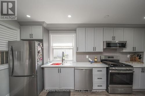 68 Carlton Street, St. Catharines, ON - Indoor Photo Showing Kitchen With Stainless Steel Kitchen