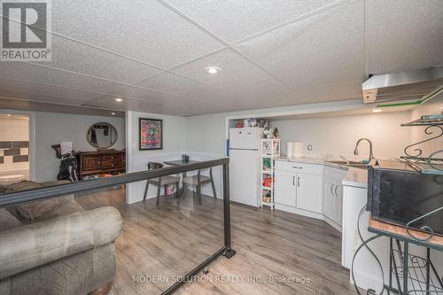 68 Carlton Street, St. Catharines, ON - Indoor