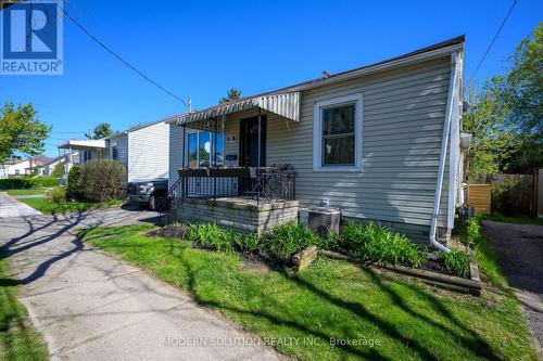 68 Carlton Street, St. Catharines, ON - Outdoor With Deck Patio Veranda