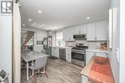 68 Carlton Street, St. Catharines, ON - Indoor Photo Showing Kitchen