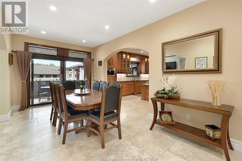 3740 Donato Drive, Lasalle, ON - Indoor Photo Showing Dining Room