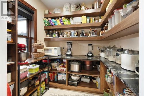 3740 Donato Drive, Lasalle, ON - Indoor Photo Showing Other Room