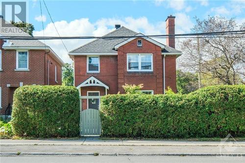 130 Kenilworth Street, Ottawa, ON - Outdoor