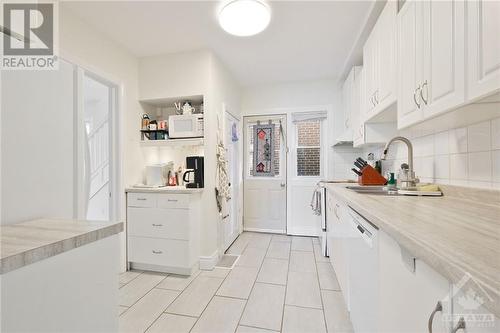 130 Kenilworth Street, Ottawa, ON - Indoor Photo Showing Kitchen With Double Sink