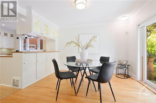 130 Kenilworth Street, Ottawa, ON - Indoor Photo Showing Dining Room