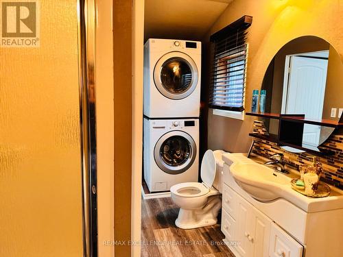 32 Rand Avenue W, Kirkland Lake, ON - Indoor Photo Showing Laundry Room