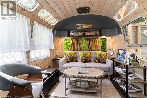 AIRSTREAM - 215588 Concession 4, Chatsworth (Twp), ON - 