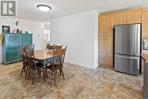 312 4Th  N Avenue, Creston, BC - Indoor Photo Showing Dining Room