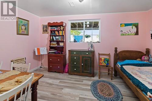 312 4Th  N Avenue, Creston, BC - Indoor Photo Showing Bedroom