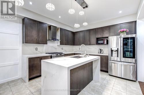 14 Beaconsfield Drive, Vaughan, ON - Indoor Photo Showing Kitchen With Stainless Steel Kitchen With Upgraded Kitchen