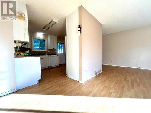 403 Robin Drive, Barriere, BC - Indoor Photo Showing Other Room