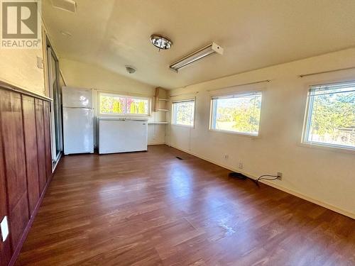 403 Robin Drive, Barriere, BC - Indoor Photo Showing Other Room