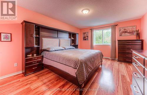 732 Grand Banks Drive, Waterloo, ON - Indoor Photo Showing Bedroom