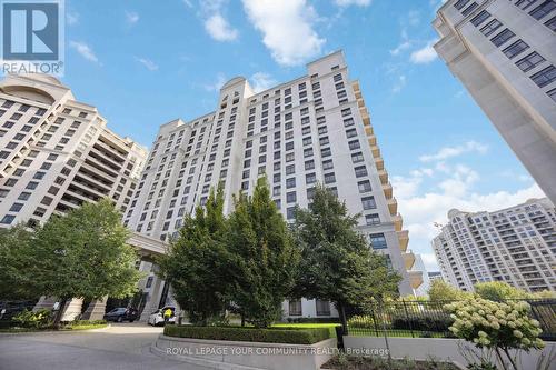 1712 - 9245 Jane Street, Vaughan, ON - Outdoor With Facade