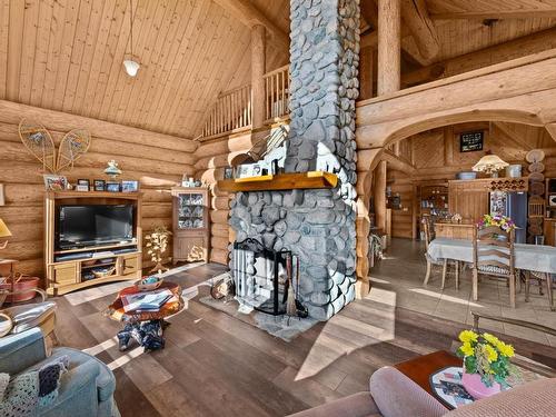 5112 Genier Lake Road, Barriere, BC 