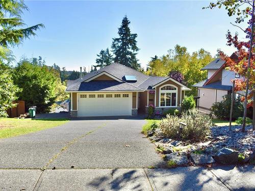 2093 Highland Rd, View Royal, BC 