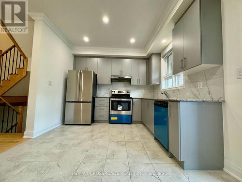 79 Massachusetts Lane, Markham, ON - Indoor Photo Showing Kitchen With Stainless Steel Kitchen