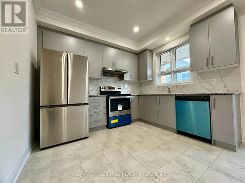 79 Massachusetts Lane, Markham, ON - Indoor Photo Showing Kitchen With Stainless Steel Kitchen