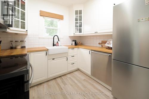 449 Rogers Road, Toronto, ON - Indoor Photo Showing Kitchen