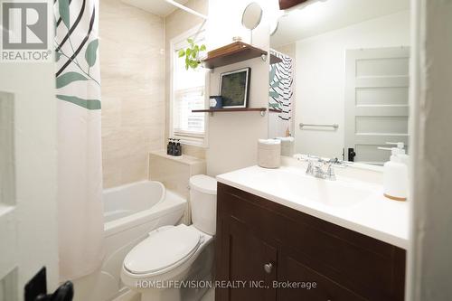 449 Rogers Road, Toronto, ON - Indoor Photo Showing Bathroom