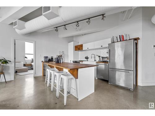 #804 10105 109 St Nw, Edmonton, AB - Indoor Photo Showing Kitchen With Stainless Steel Kitchen