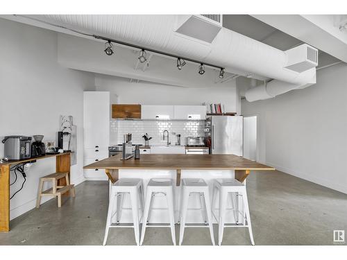 #804 10105 109 St Nw, Edmonton, AB - Indoor Photo Showing Kitchen