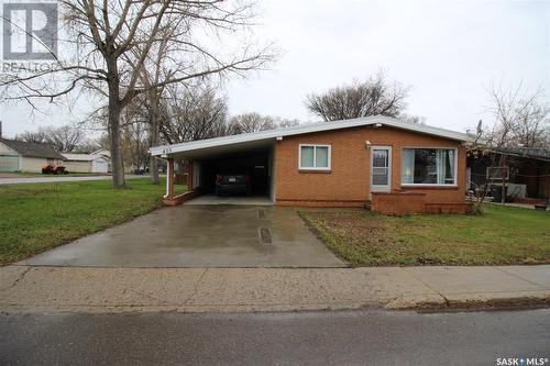 403 1St Street W, Shaunavon, SK - Outdoor