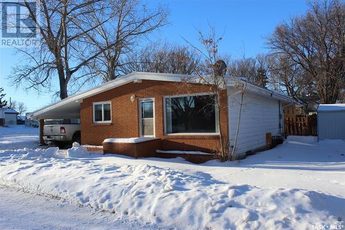 403 1St Street W, Shaunavon, SK - Outdoor