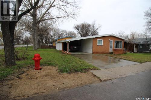 403 1St Street W, Shaunavon, SK - Outdoor