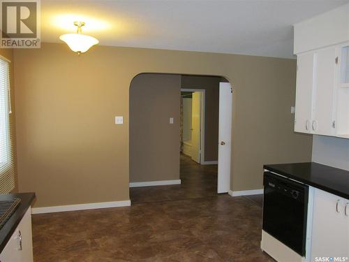 403 1St Street W, Shaunavon, SK - Indoor Photo Showing Kitchen