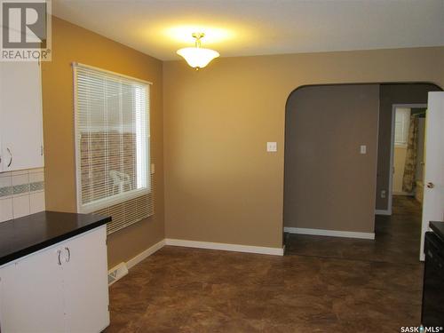 403 1St Street W, Shaunavon, SK - Indoor