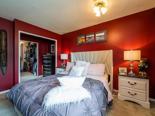 2579 Tupela Drive, Kamloops, BC - Indoor Photo Showing Bedroom