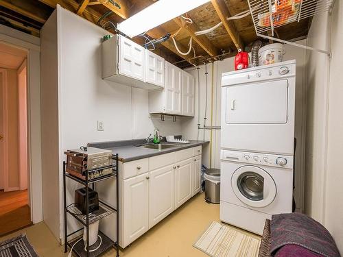 2579 Tupela Drive, Kamloops, BC - Indoor Photo Showing Laundry Room