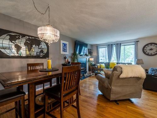 2579 Tupela Drive, Kamloops, BC - Indoor Photo Showing Dining Room