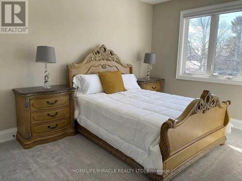 1103 Orchard Road, Mississauga, ON - Indoor Photo Showing Bedroom