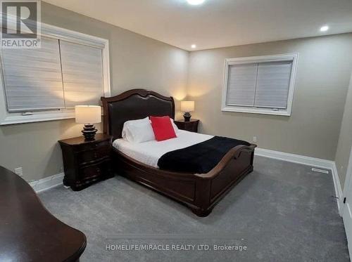 1103 Orchard Road, Mississauga, ON - Indoor Photo Showing Bedroom