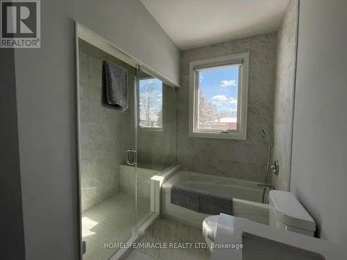 1103 Orchard Road, Mississauga, ON - Indoor Photo Showing Bathroom