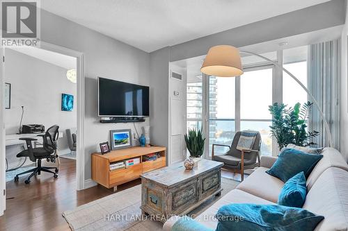 2007 - 15 Legion Road S, Toronto, ON - Indoor Photo Showing Living Room